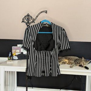 PUG Clothing Peplum Top Size L (?)